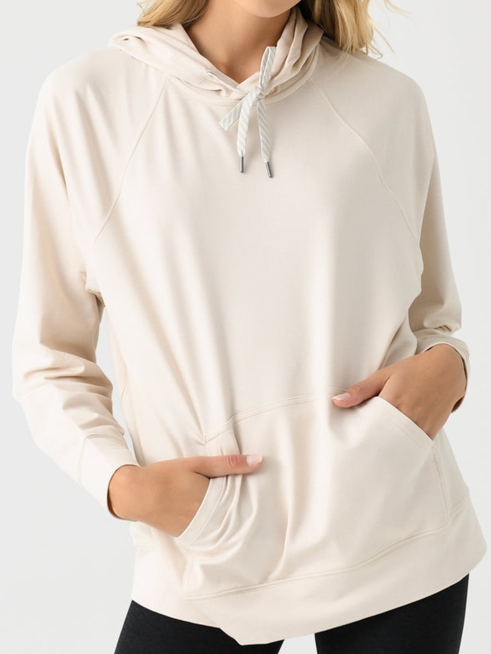 Vuori Women’s Halo Oversized Hoodie